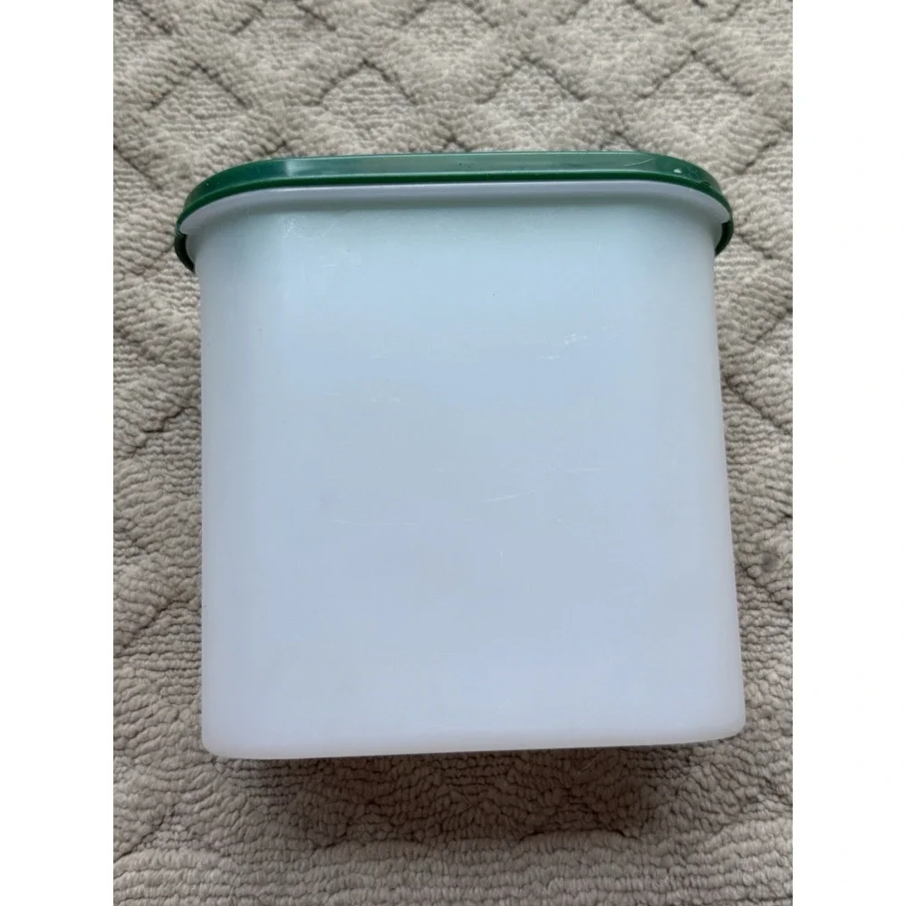 Vintage Tupperware Oval Modular Mates 1613-7-(3 Cup) Green Lid 1616-22